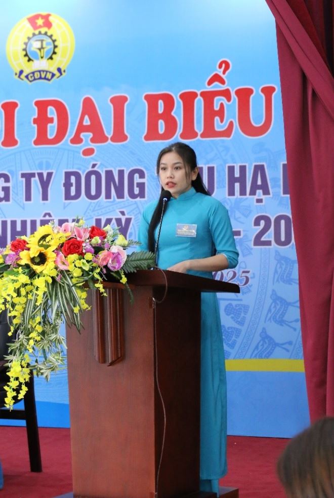 Đại biểu phát biểu tham luận tại Đại hội